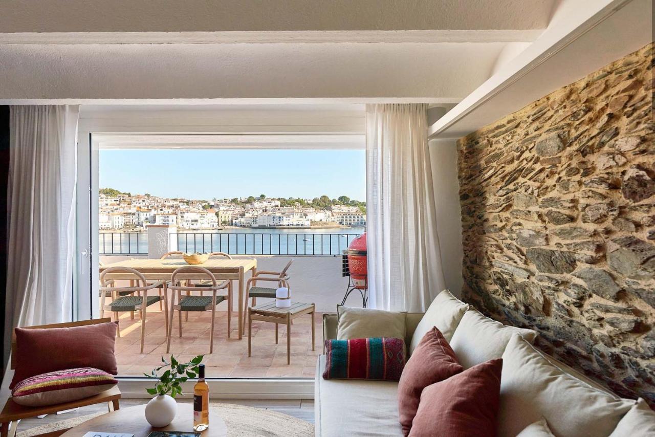 Beachfront Penthouse With Sea Views In Cadaques Apartment Exterior photo